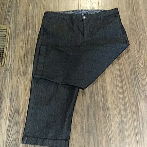 Carpis - Picture 2 of 4